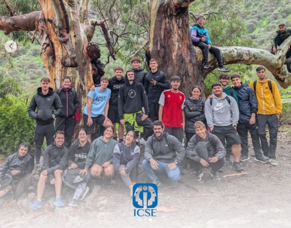 El alumnado de los grupos de Deportes se recorre en caminata la Caldera de Bandama